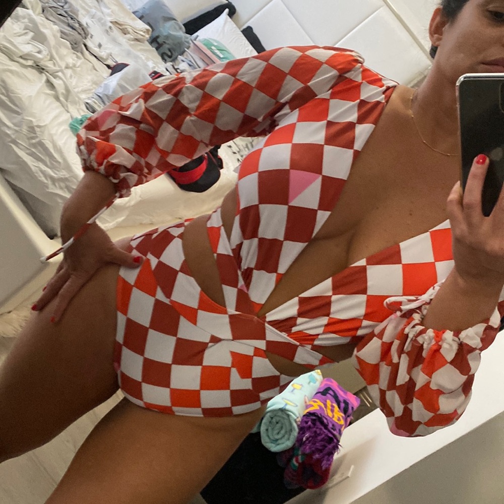 Long sleeve swimsuit
